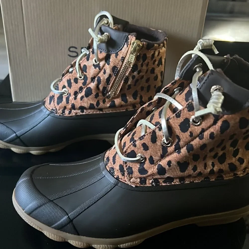 NEW SPERRY gulf duck toe boots 8.5